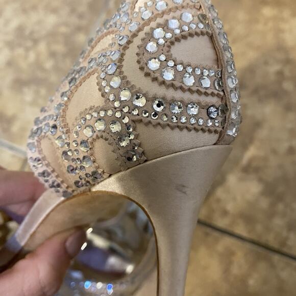 BHLDN Badgley Mischka Marla Peep Heels Embellished Nude Peep toe Pumps Size 6.5 - Picture 9 of 9